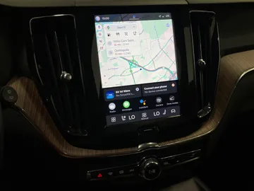 2022 Volvo XC60 - image 31