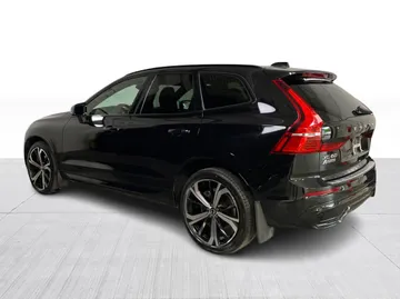 2022 Volvo XC60 - image 11