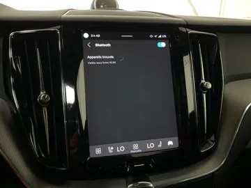 2022 Volvo XC60 - image 28
