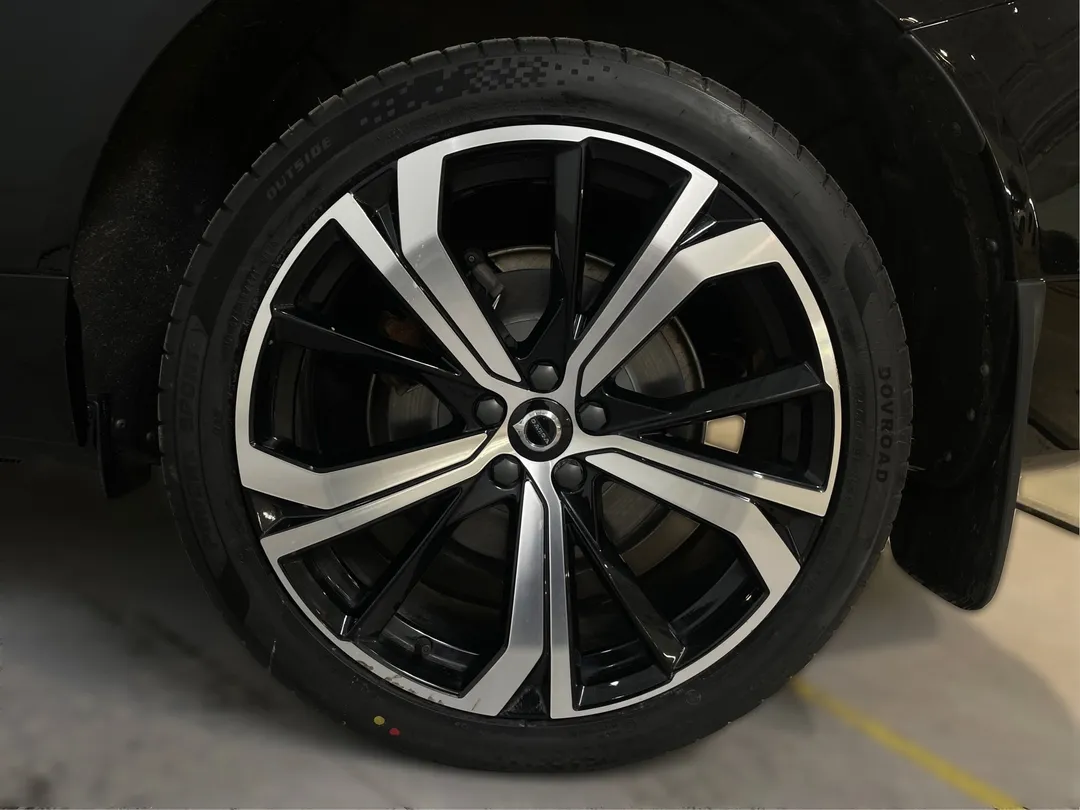 2022 Volvo XC60 — photo 6