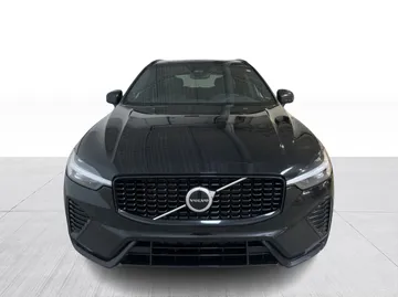 2022 Volvo XC60 - image 9