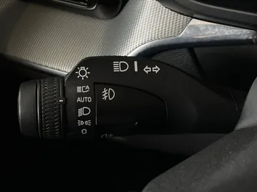 2022 Volvo XC60 - image 20