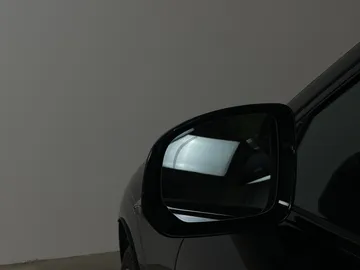 2022 Volvo XC60 - image 22