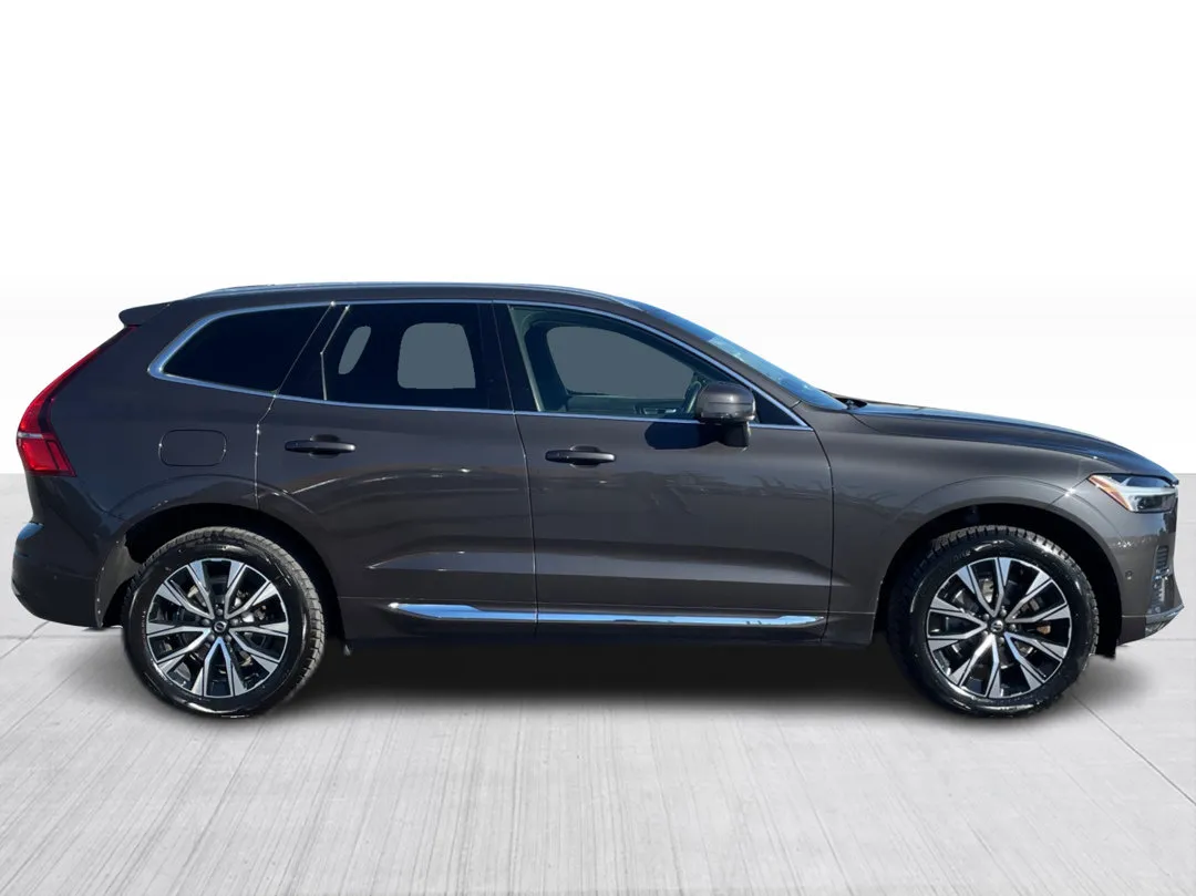 Volvo XC60 2023 à vendre - photo 2