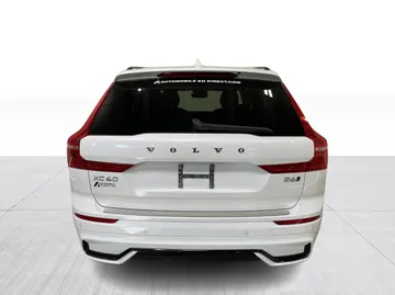 2023 Volvo XC60 - image 13
