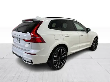 2023 Volvo XC60 - image 15