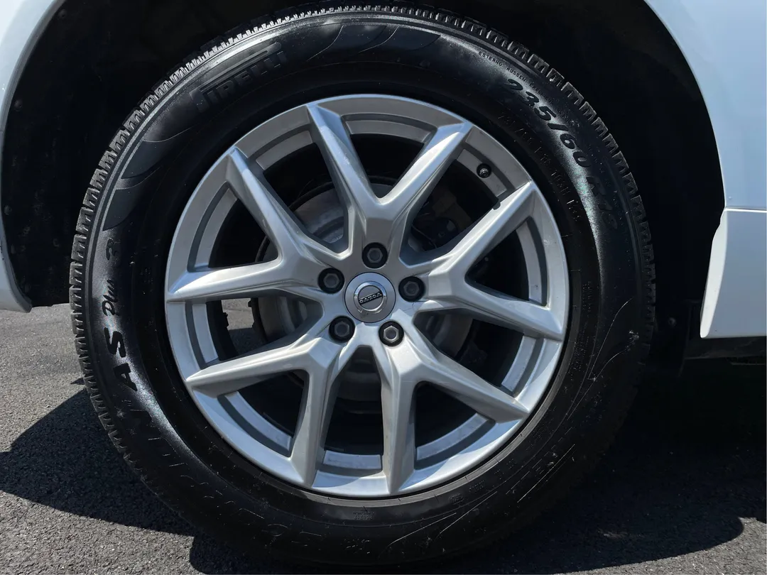 2021 Volvo XC60 — photo 6