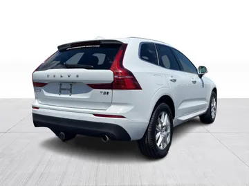 2021 Volvo XC60 - image 14