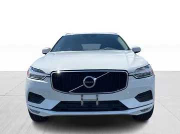2021 Volvo XC60 - image 8