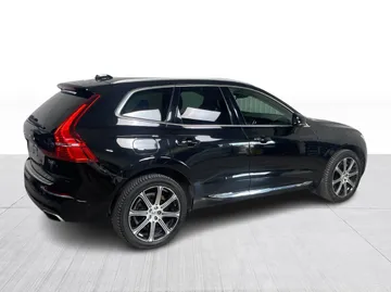 2019 Volvo XC60 - image 14