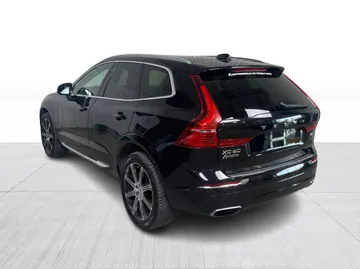 2019 Volvo XC60 - image 11