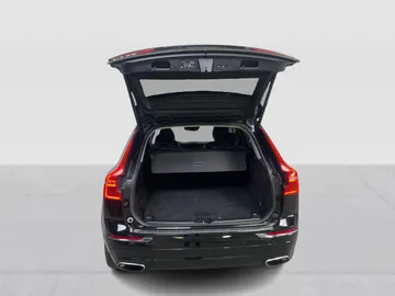 2019 Volvo XC60 - image 13