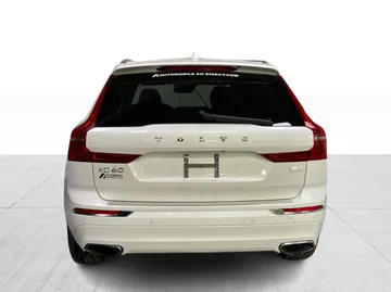 2021 Volvo XC60 - image 13