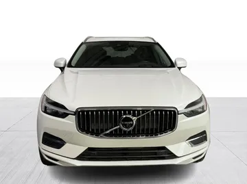 2021 Volvo XC60 - image 9