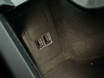 2021 Volvo XC60 - image 30