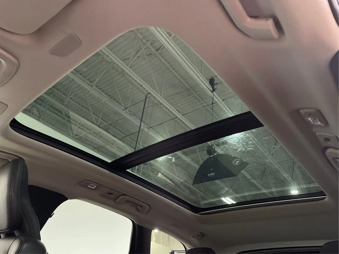 2022 Volvo XC60 Recharge — photo 5