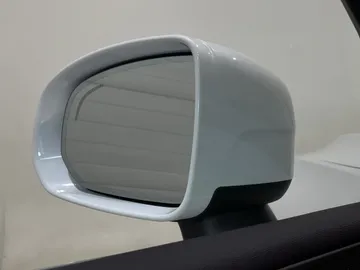 2022 Volvo XC60 Recharge - image 21