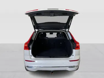 2022 Volvo XC60 Recharge - image 14