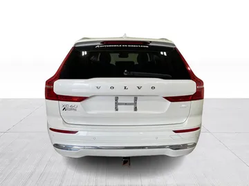 2022 Volvo XC60 Recharge - image 13