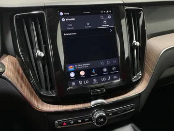 2022 Volvo XC60 Recharge - image 29