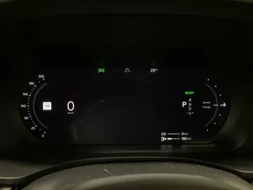 2022 Volvo XC60 Recharge - image 18