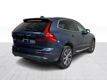 2022 Volvo XC60 Recharge - image 15
