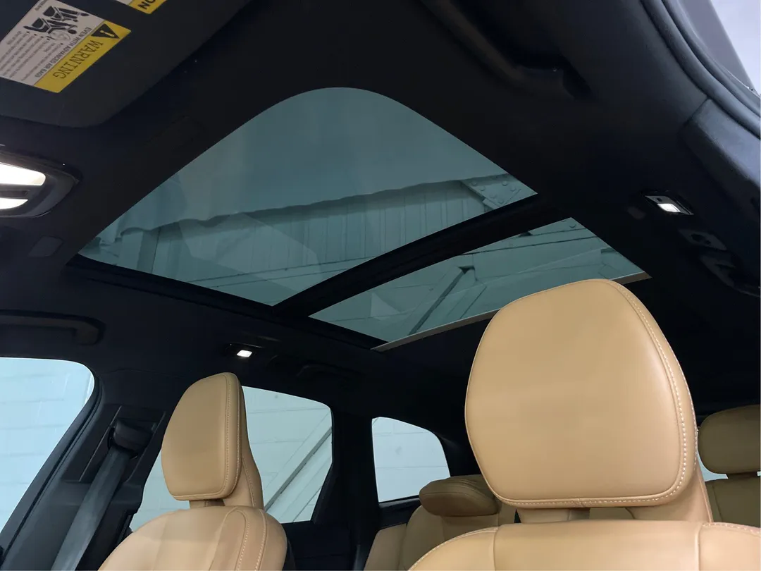 2022 Volvo XC60 Recharge — photo 5