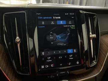 2022 Volvo XC60 Recharge - image 26
