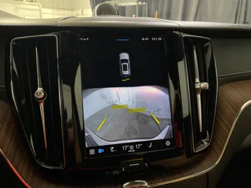 2022 Volvo XC60 Recharge - image 25