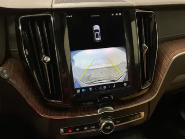 2022 Volvo XC60 Recharge - image 22