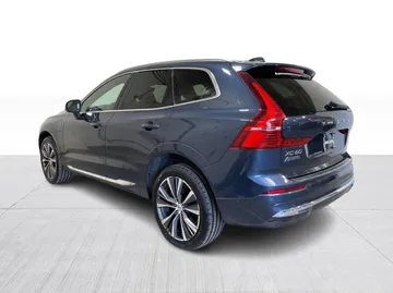 2022 Volvo XC60 Recharge - image 12