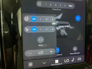 2022 Volvo XC60 Recharge - image 31