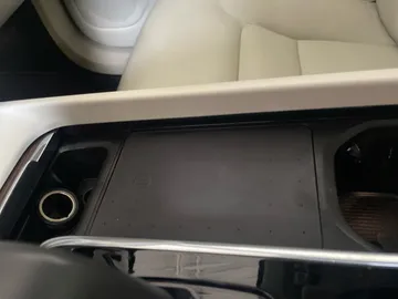 2022 Volvo XC60 Recharge - image 36