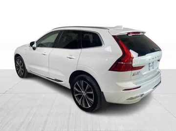 2022 Volvo XC60 Recharge - image 12