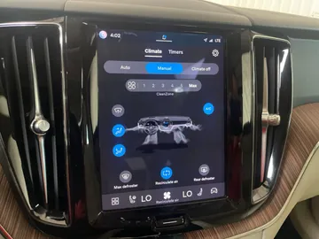 2022 Volvo XC60 Recharge - image 28