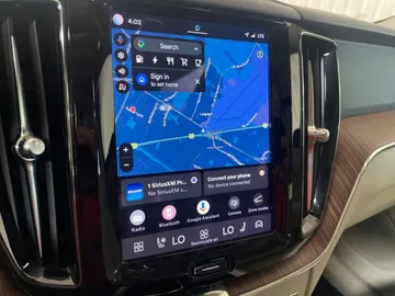 2022 Volvo XC60 Recharge - image 26