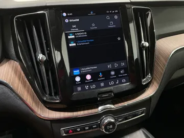 2022 Volvo XC60 Recharge - image 31