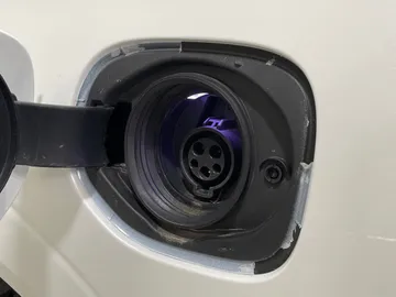 2022 Volvo XC60 Recharge - image 36