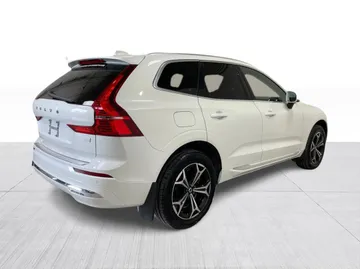 2022 Volvo XC60 Recharge - image 15