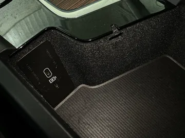 2022 Volvo XC60 Recharge - image 29