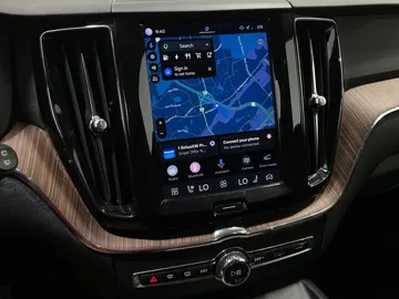 2022 Volvo XC60 Recharge - image 33