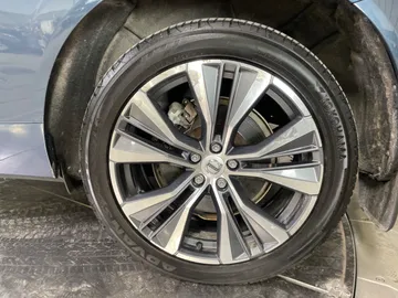 2022 Volvo XC60 Recharge - image 7
