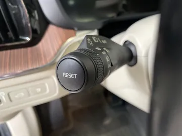 2022 Volvo XC60 Recharge - image 20