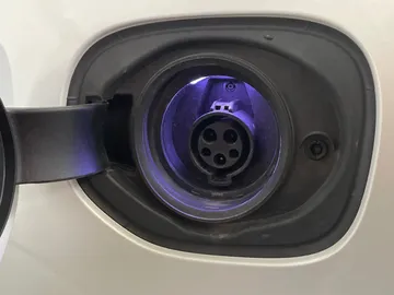 2022 Volvo XC60 Recharge - image 22