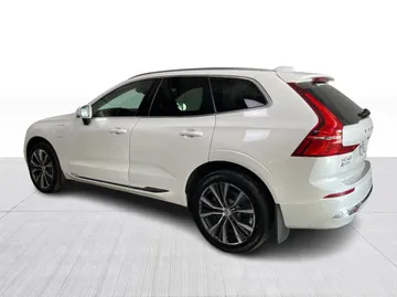 2022 Volvo XC60 Recharge - image 12