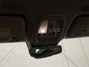 2022 Volvo XC60 Recharge - image 17
