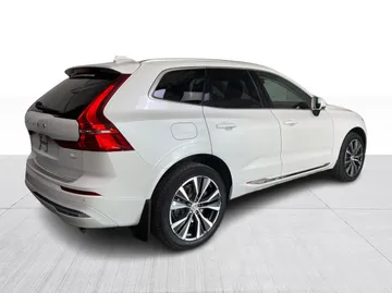 2022 Volvo XC60 Recharge - image 15