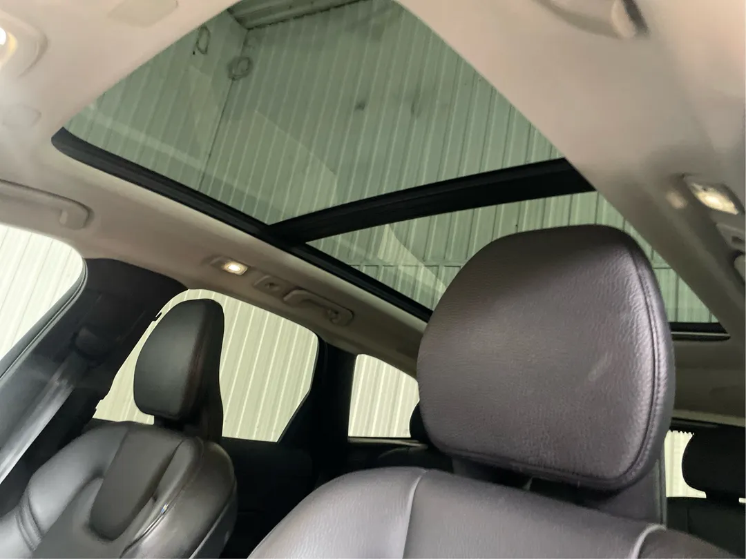 2022 Volvo XC60 Recharge — photo 5