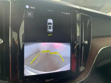 2022 Volvo XC60 Recharge - image 27