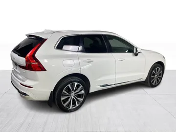 2022 Volvo XC60 Recharge - image 15